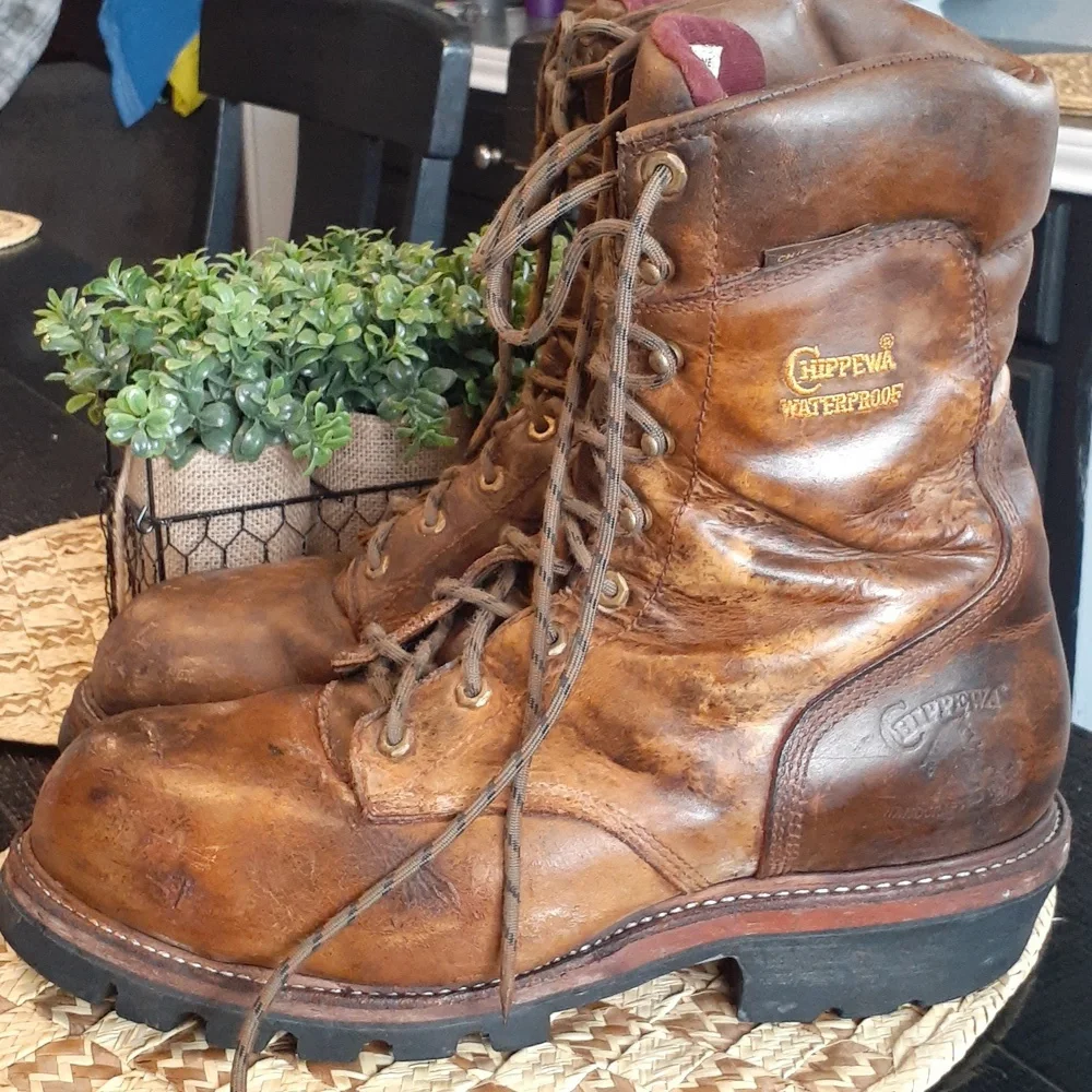 CHIPPEWA STEEL TOE INSULATED BOOTS